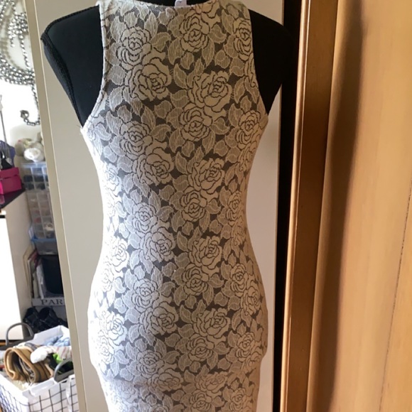 White lace mini dress - Picture 3 of 3